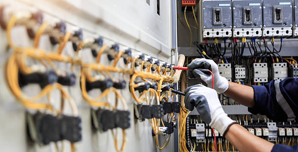 Professional Electrician technician working in Emerald Bay, TX